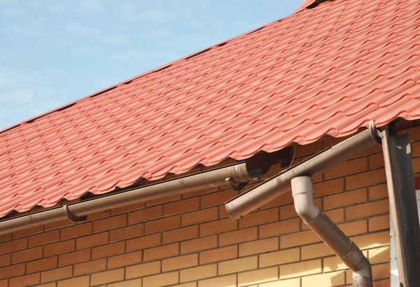 Loose Gutter Repair in Rocklin